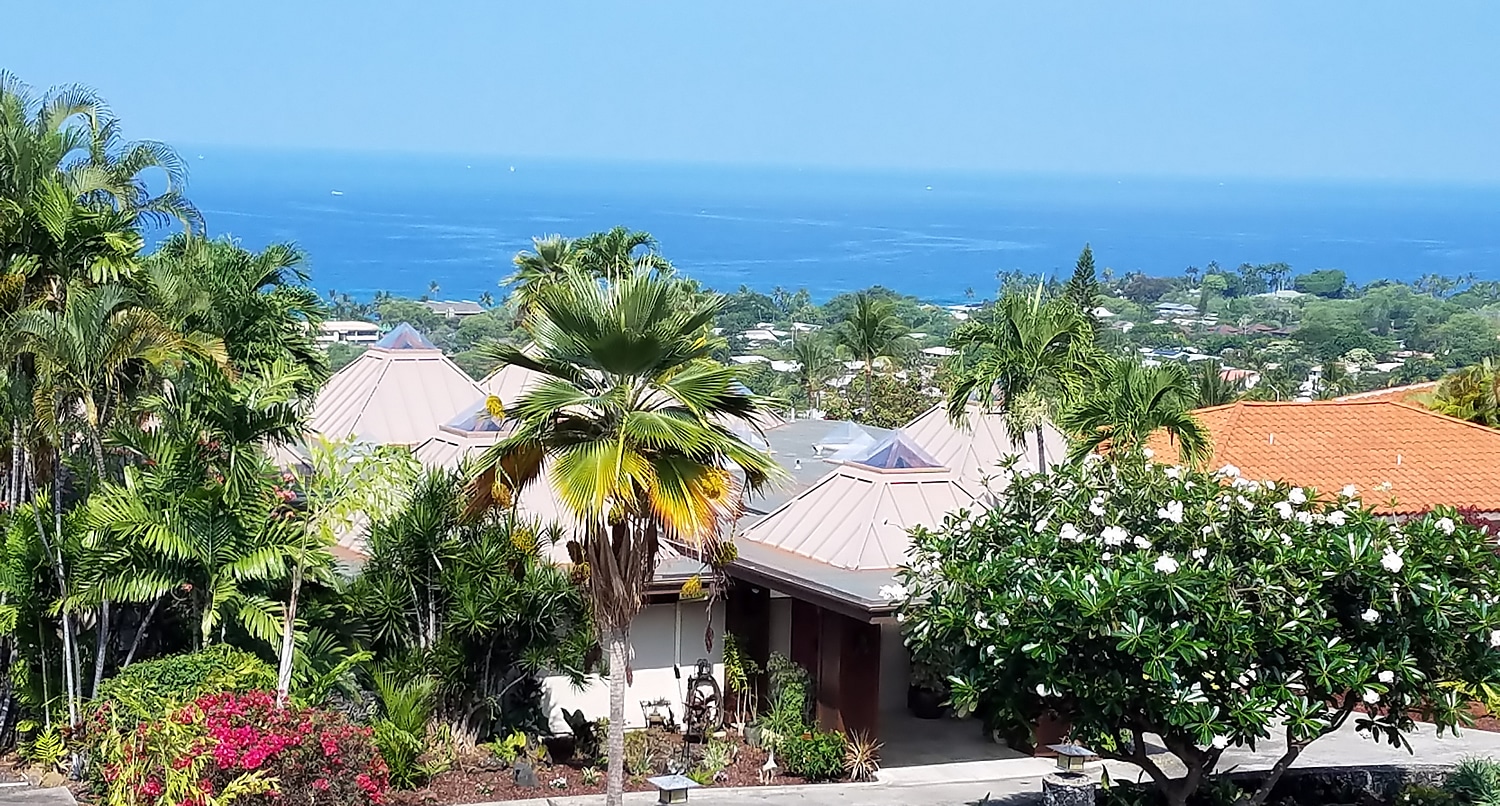 Photo Gallery of Pyramid House The Pyramid House